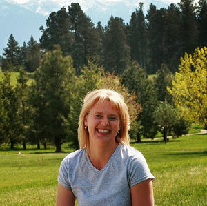 Meet your Posher, Angela